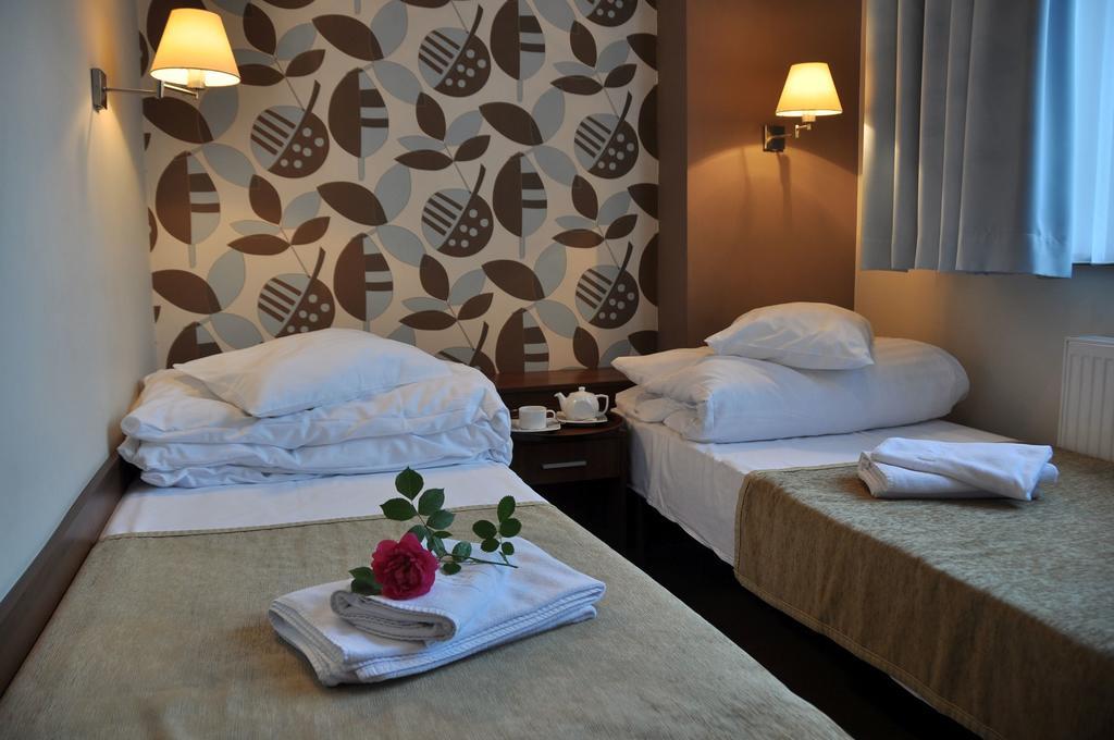Willa Strzelnica Hotel Koscierzyna Room photo