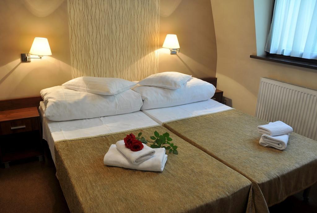 Willa Strzelnica Hotel Koscierzyna Room photo